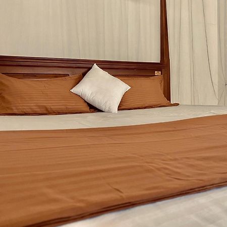 Sasmika Villa Surf And Yoga Hostel Weligama Ngoại thất bức ảnh