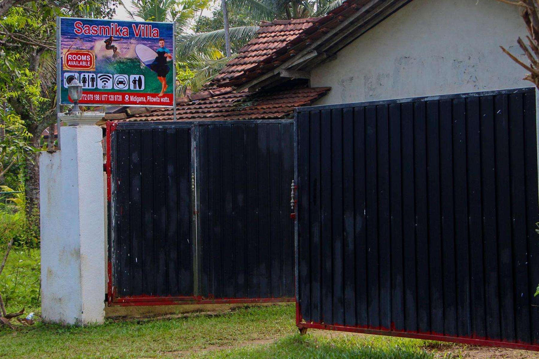 Sasmika Villa Surf And Yoga Hostel Weligama Ngoại thất bức ảnh