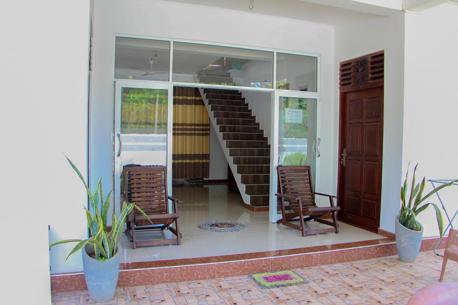 Sasmika Villa Surf And Yoga Hostel Weligama Ngoại thất bức ảnh