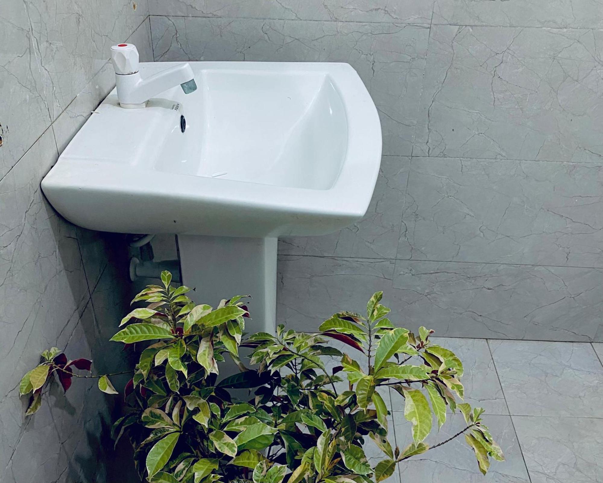 Sasmika Villa Surf And Yoga Hostel Weligama Ngoại thất bức ảnh
