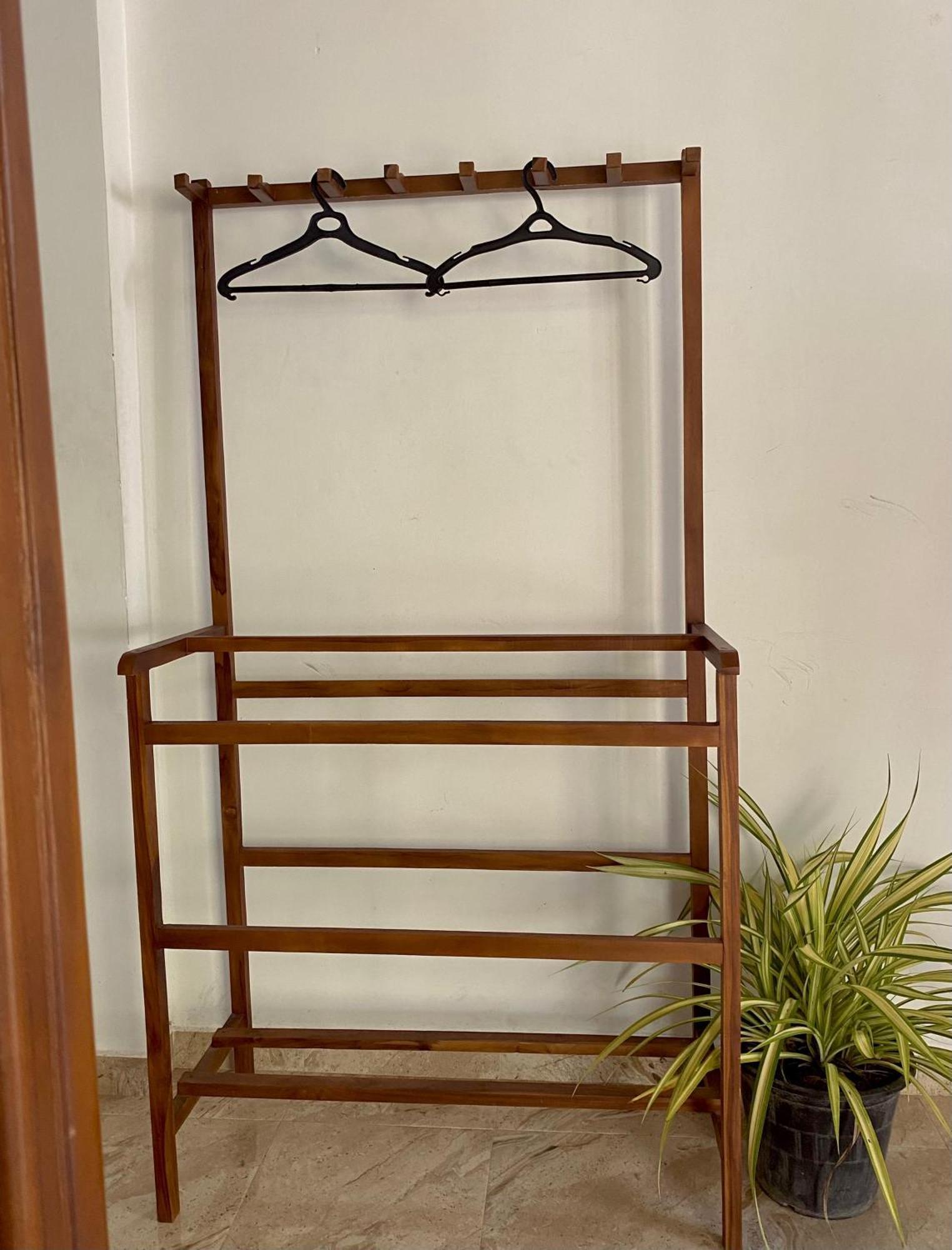 Sasmika Villa Surf And Yoga Hostel Weligama Ngoại thất bức ảnh
